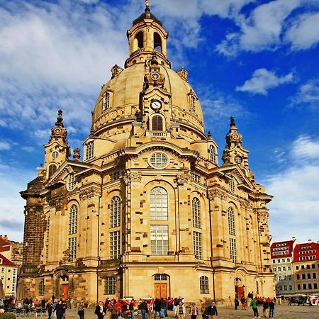 Schones Zimmer Naher Bahnhof Neustadt Dresden Zentral Wlan Bagian luar foto